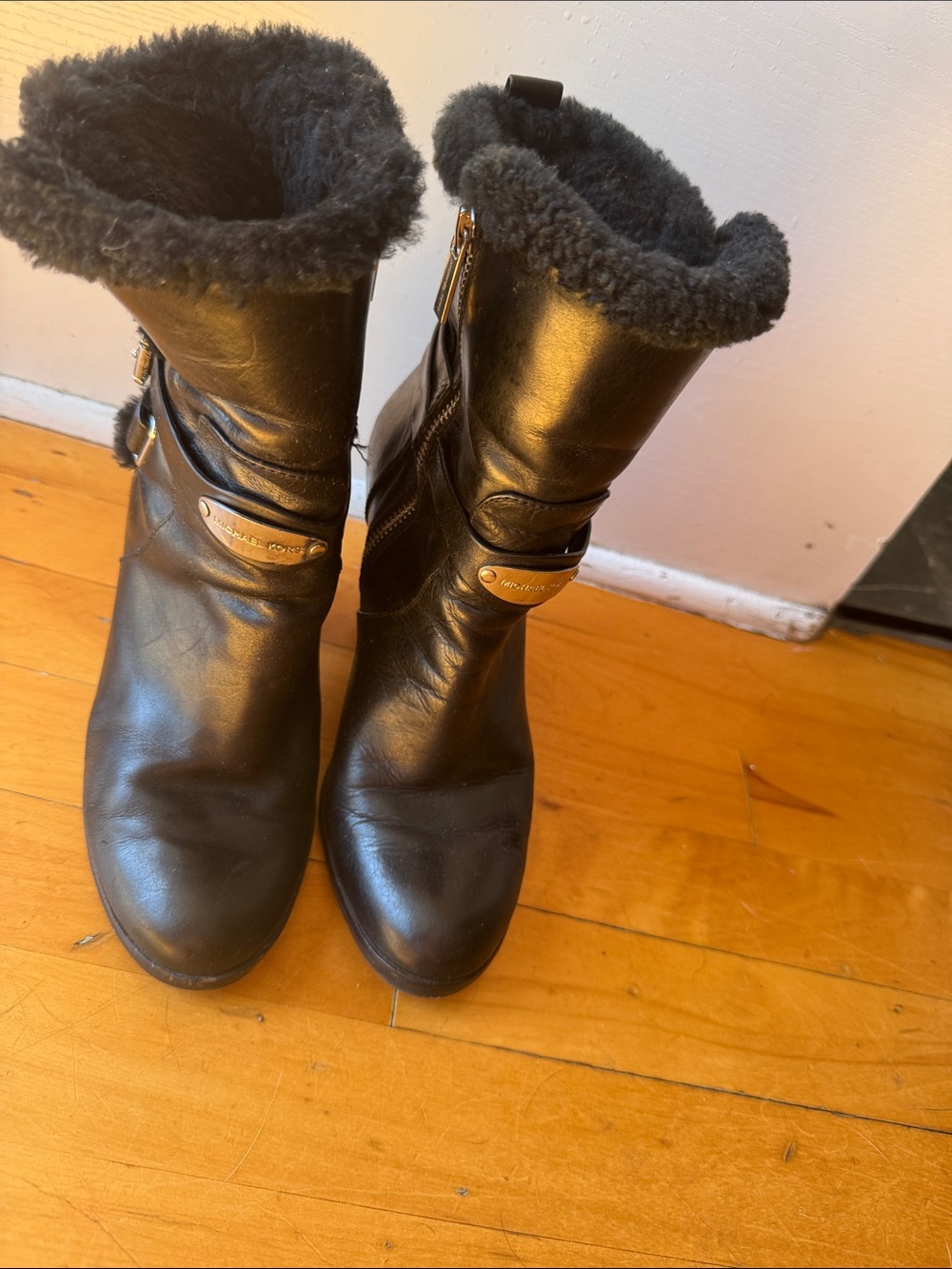 MICHAEL Michael Kors Black Leather Shearling Winter Boots